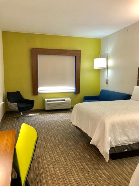 Holiday Inn Express & Suites Longview South I-20, An Ihg Hotel Екстер'єр фото